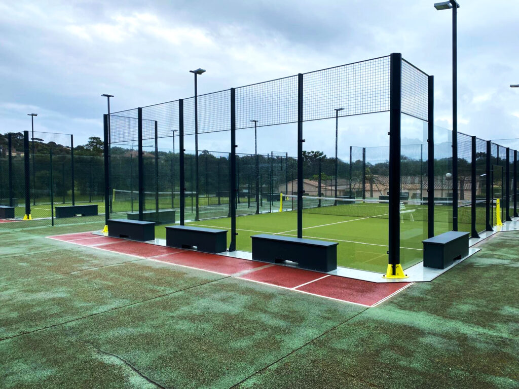 résidence-marina-di-santa-giulia-france-2-padel-courts-corsica-court1.jpg