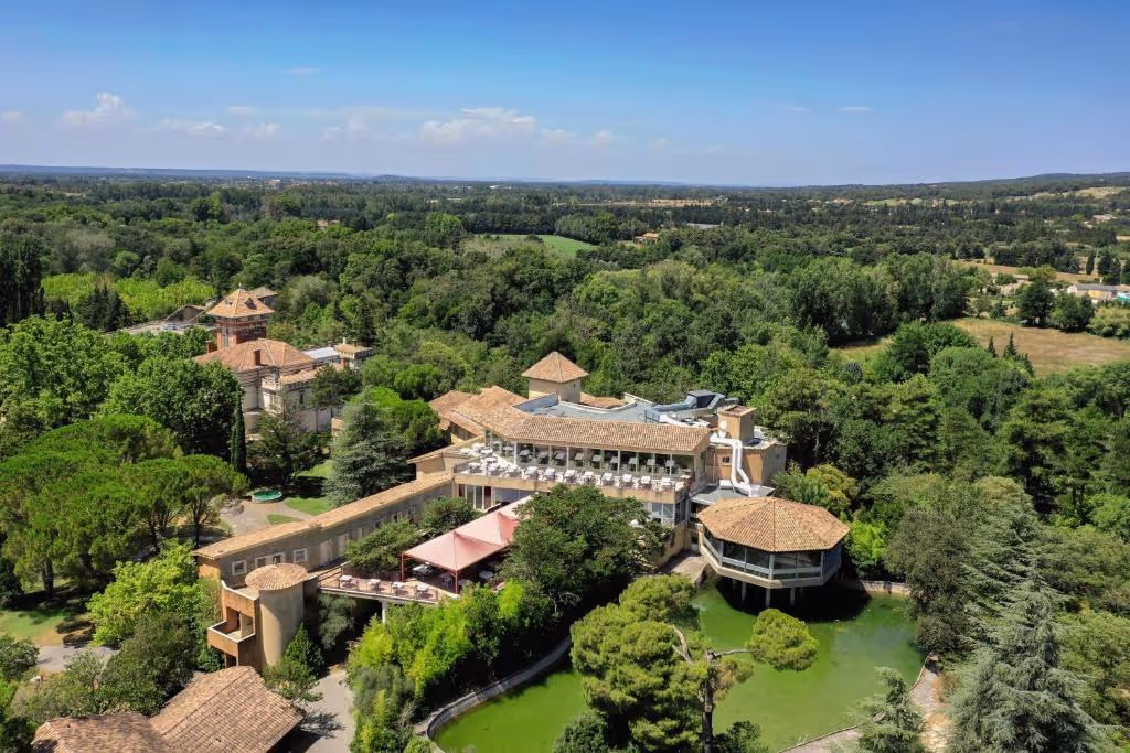 belambra-clubs-l'isle-sur-la-sorgue-domaine-de-mousquety-france-2-padel-courts-provence-alpes-côte-d'azur-property1.jpg
