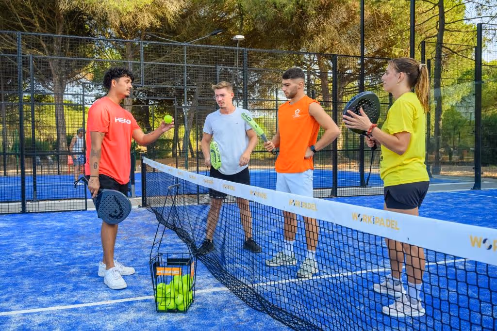 belambra-clubs-la-grande-motte---petite-camargue-presqu'île-du-ponant-france-2-padel-courts-occitanie-court1.jpg