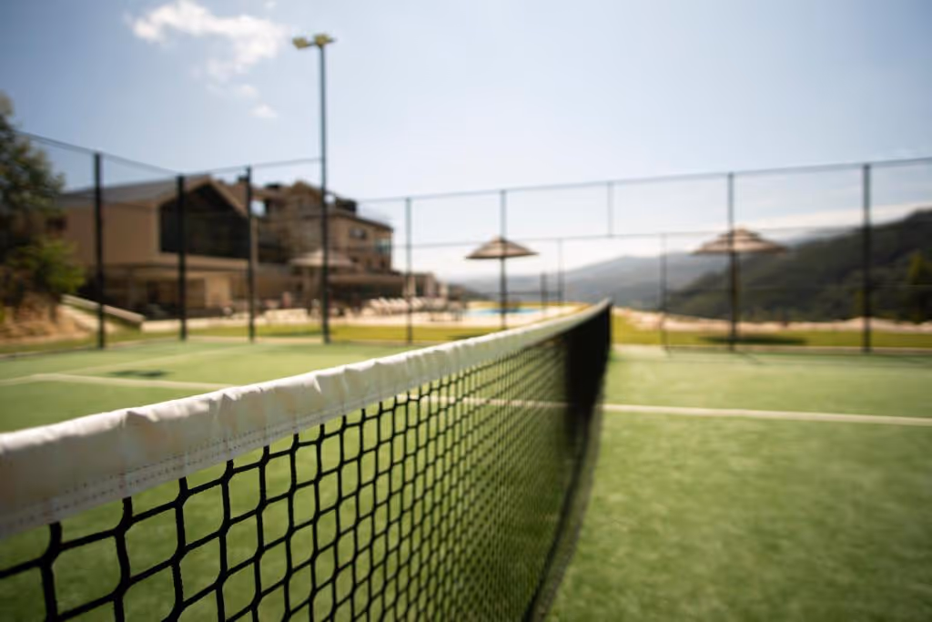 penha-longa-padel-villa-portugal-1-padel-courts-penha-longa-court2.jpg