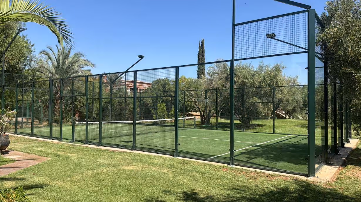 najem-padel-villa-morocco-1-padel-courts-najem-hero.jpg