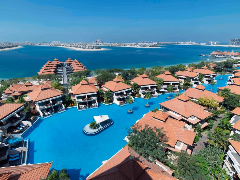 anantara-the-palm-dubai-resort-united-arab-emirates-2-padel-courts-dubai-property1.jpg