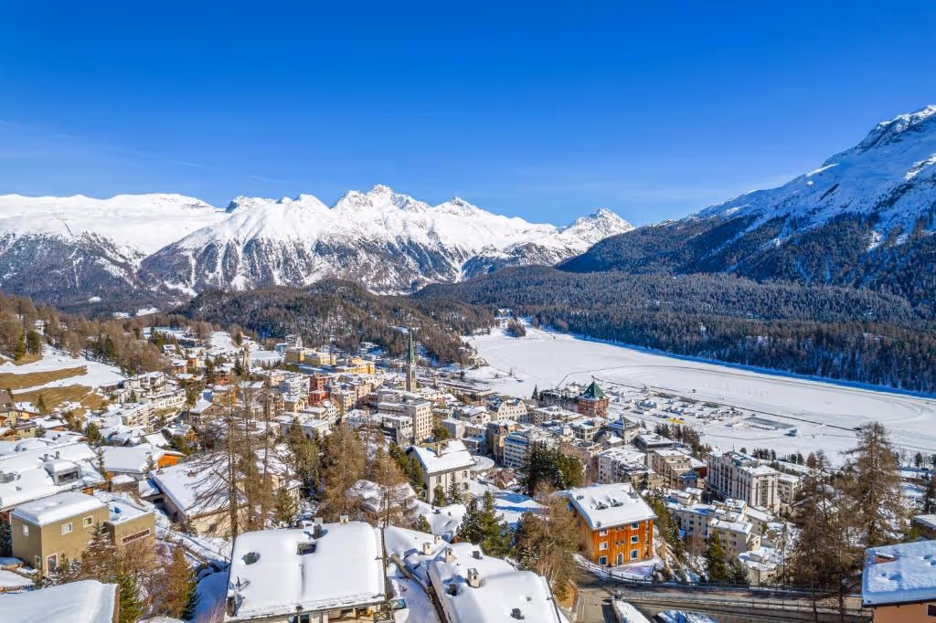 grand-hotel-des-bains-kempinski-switzerland-1-padel-courts-st.-moritz-property1.jpg