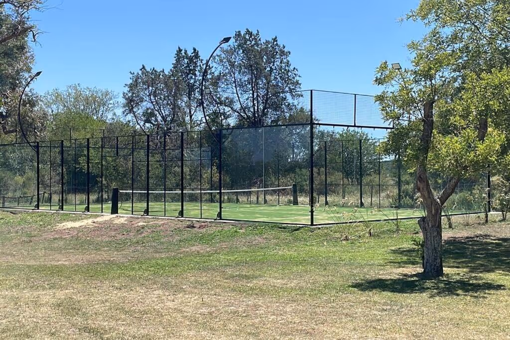 luján-padel-villa-argentina-1-padel-courts-luján-hero.jpg