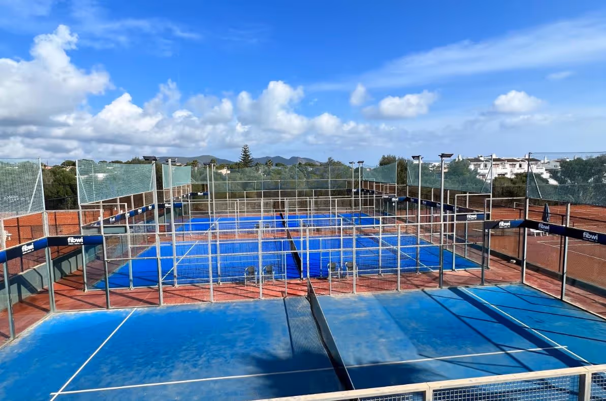 marins-playa-spain-6-padel-courts-mallorca-court1.jpg