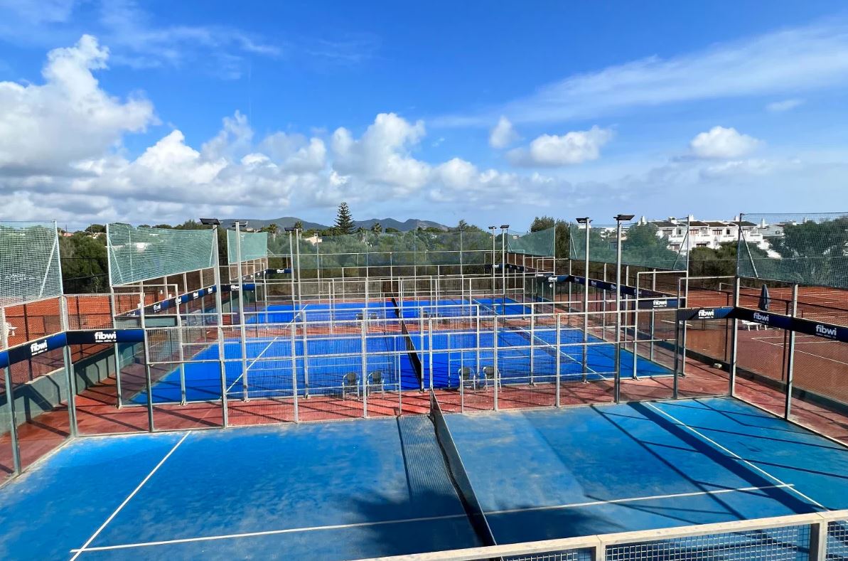 marins-playa-spain-6-padel-courts-mallorca-court1.jpg