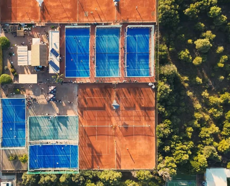 marins-playa-spain-6-padel-courts-mallorca-hero.jpg