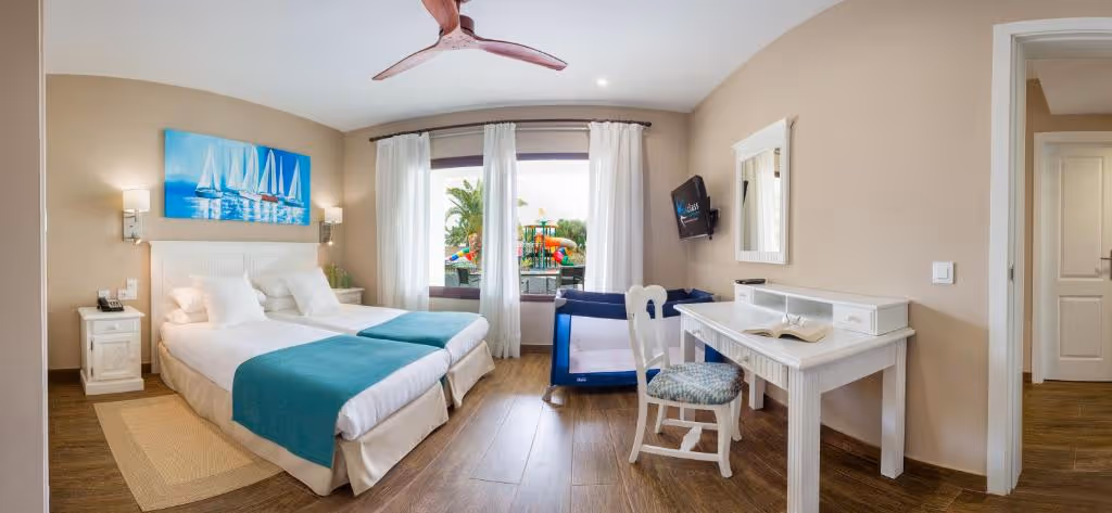 359952906.vitalclass-lanzarote-resort-spain-2-padel-courts-canary-islands-property2.jpg