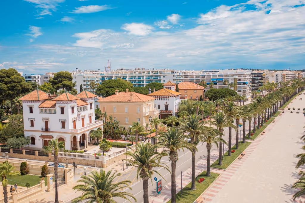 cambrils-park-resort-spain-1-padel-courts-tarragona-property2.jpg