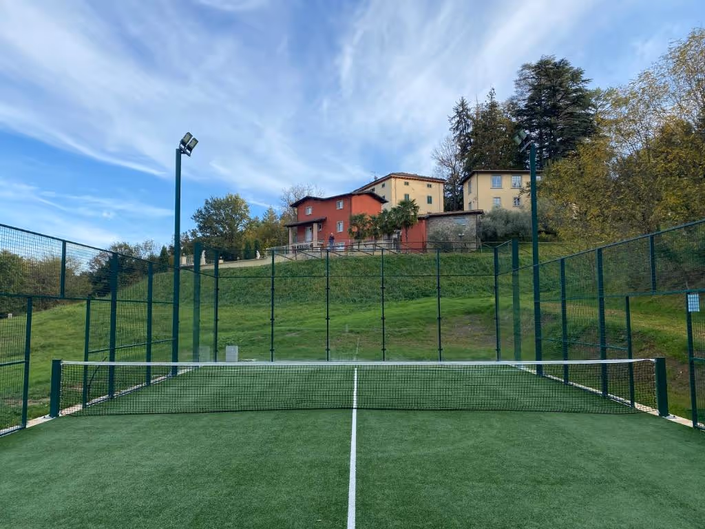 camporgiano-padel-villa-italy-1-padel-courts-camporgiano-hero.jpg