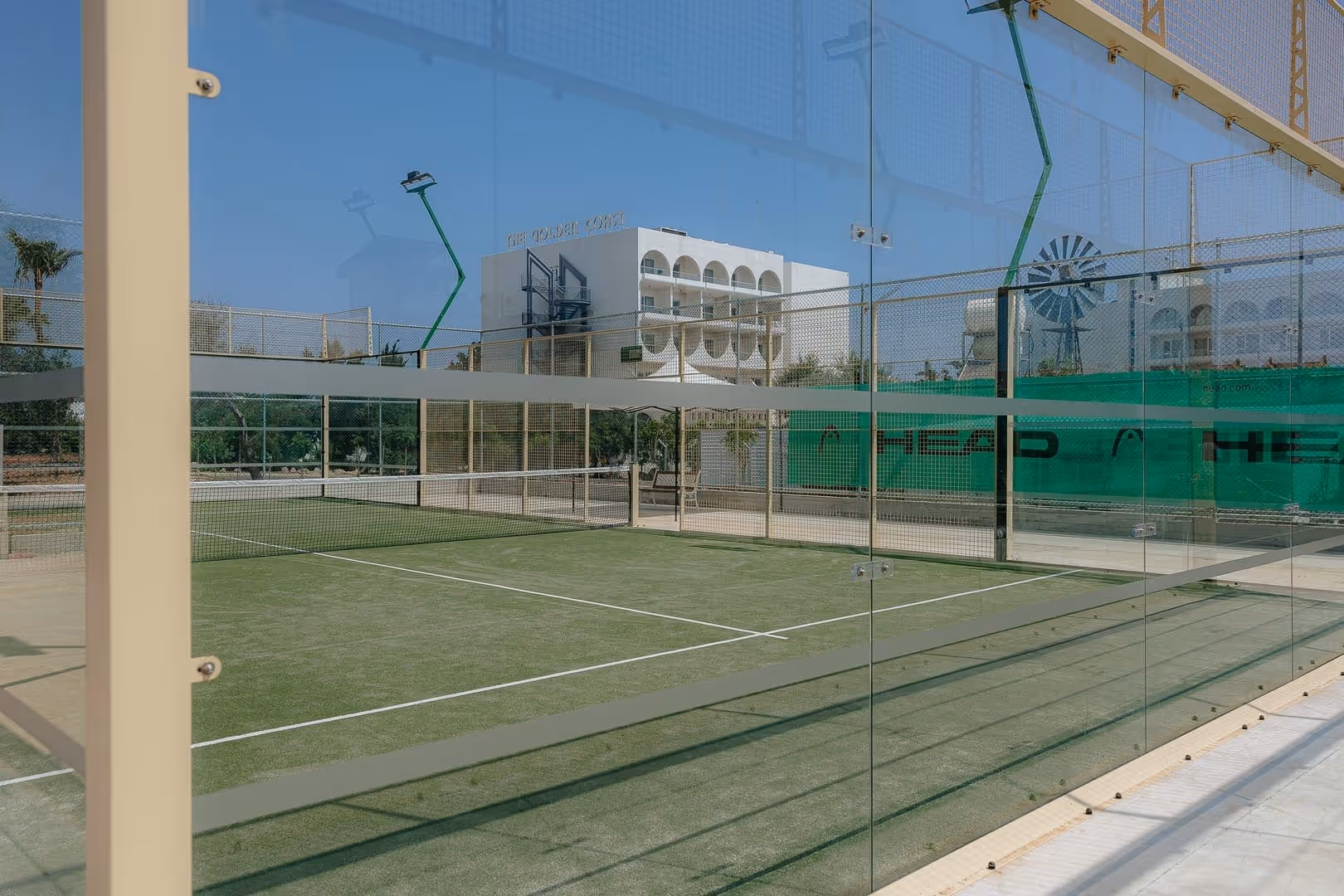 golden-coast-beach-hotel-cyprus-2-padel-courts-famagusta-district-court3.jpg