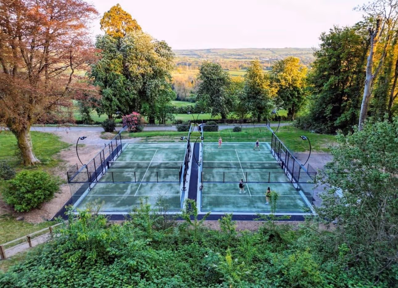 the-coed-y-mwstwr-hotel-united-kingdom-2-padel-courts-bridgend-court4.jpg