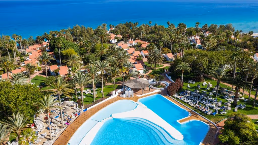 aldiana-club-fuerteventura-spain-2-padel-courts-canary-islands-property1.jpg