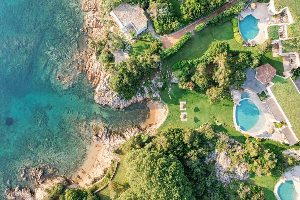 hotel-pitrizza,-costa-smeralda-italy-1-padel-courts-sardinia-property1.jpg