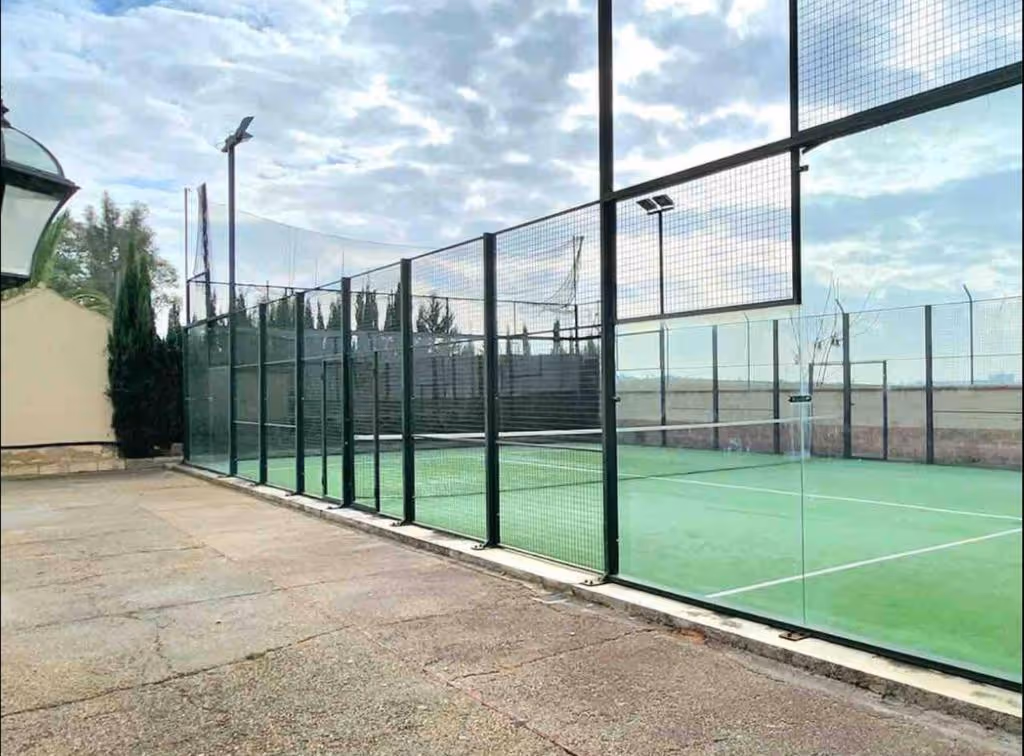 montequinto-padel-villa-spain-1-padel-courts-andalusia-court1.jpg