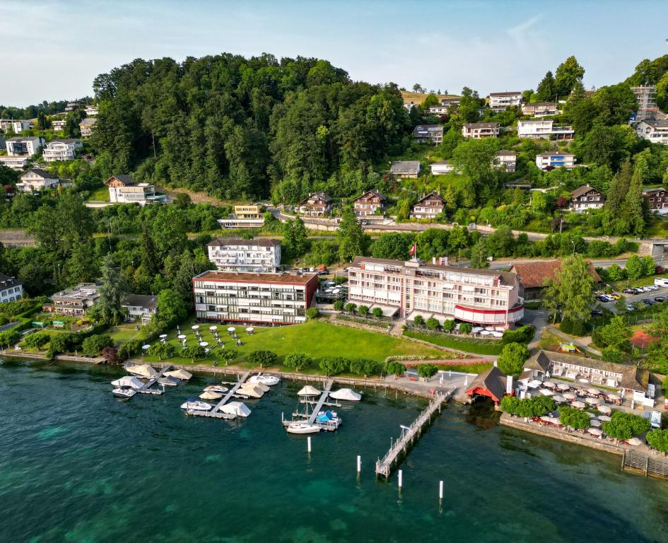 hermitage-lake-lucerne---beach-club--lifestyle-hotel-switzerland-1-padel-courts-lucerne-property1.jpg