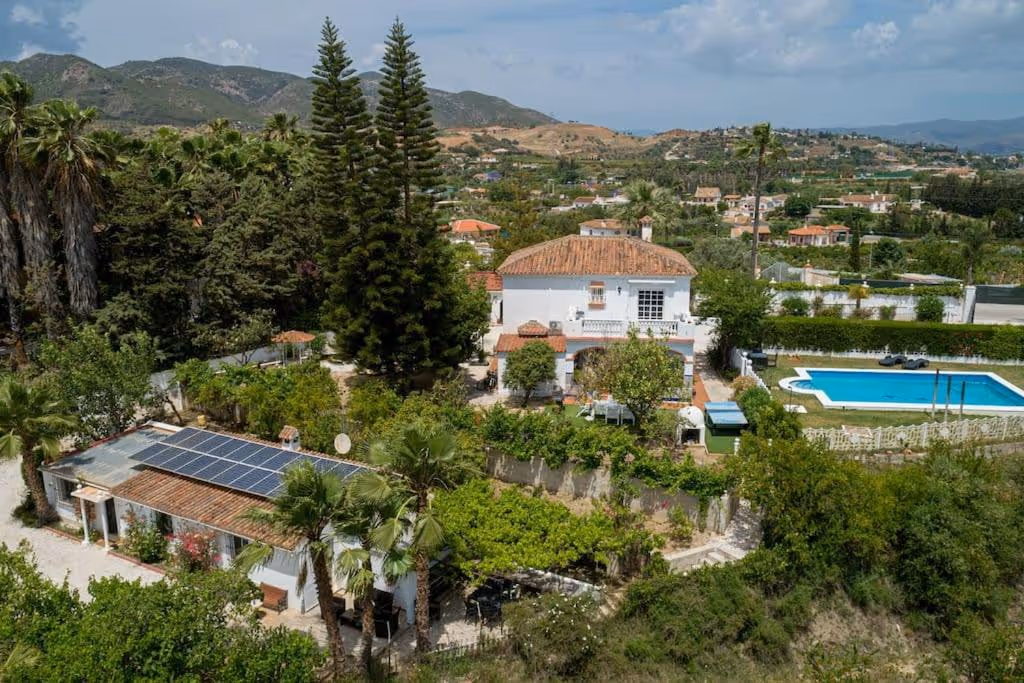mijas-padel-villa-spain-1-padel-courts-andalusia-property1.jpg