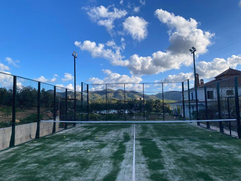 Alora Mountain views Padel Villa