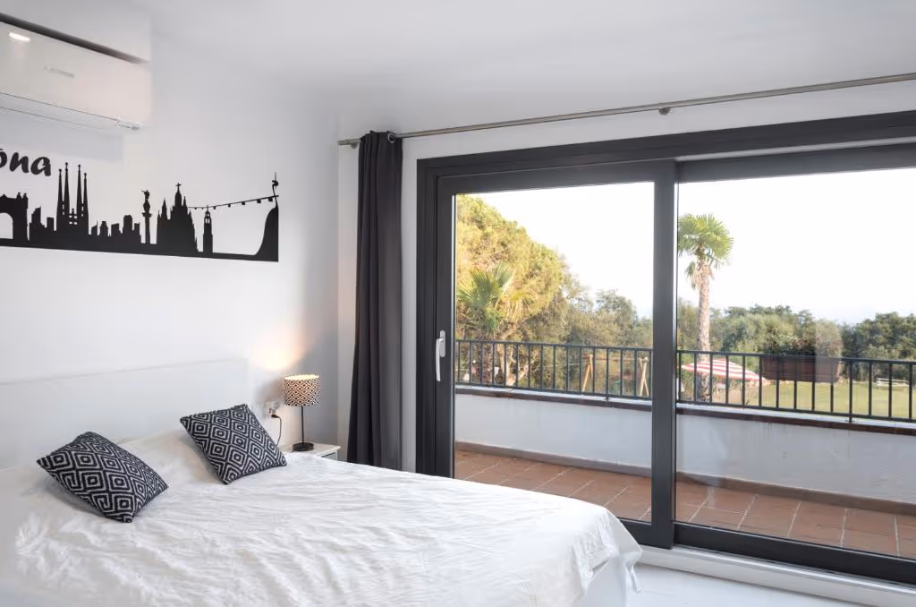 arenys-de-munt-padel-villa-spain-1-padel-courts-andalusia-property2.jpg