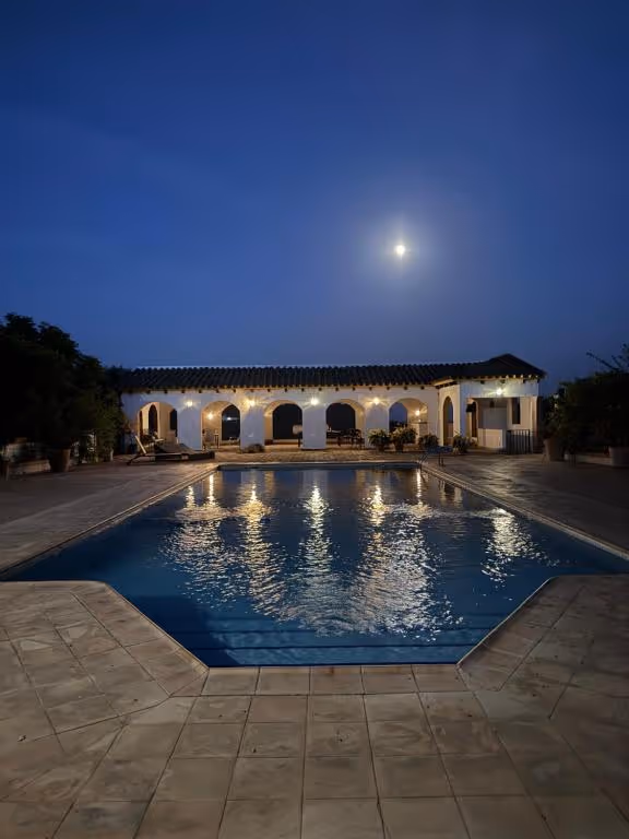 la-puebla-de-los-infantes-padel-villa-spain-1-padel-courts-andalusia-property2.jpg