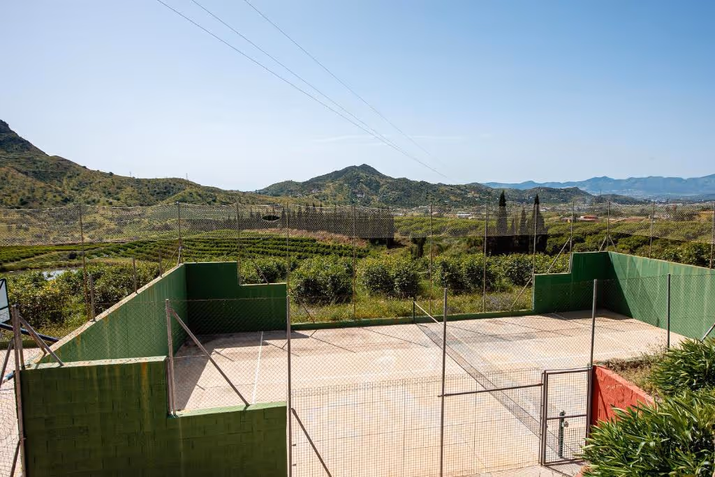 malaga-padel-villa-spain-1-padel-courts-andalusia-hero.jpg