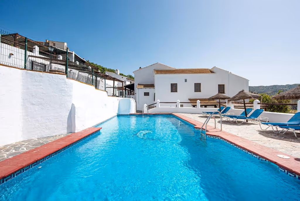 malaga-padel-villa-spain-1-padel-courts-andalusia-property2.jpg