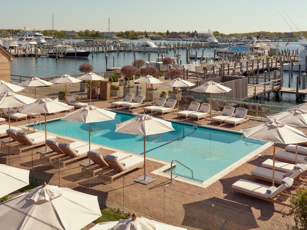 montauk-yacht-club-usa-2-padel-courts-montauk-property2.jpg