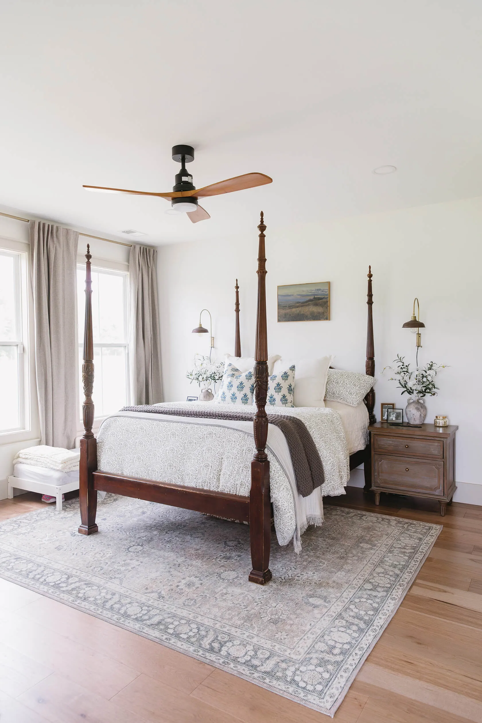Spacious Living Areas With High Ceilings