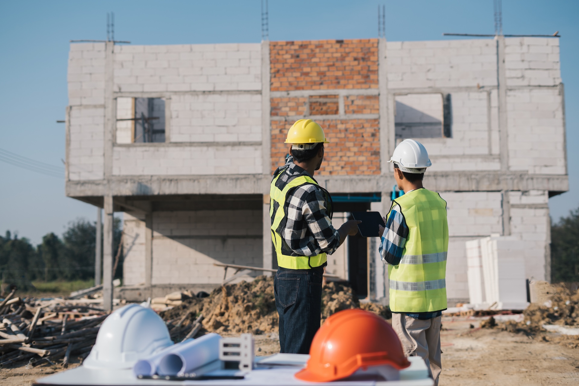 Commercial Construction Contractors: Building Techniques for Energy Efficiency