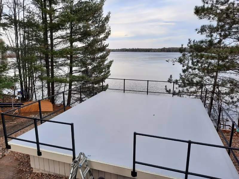 Commercial flat roof on local business