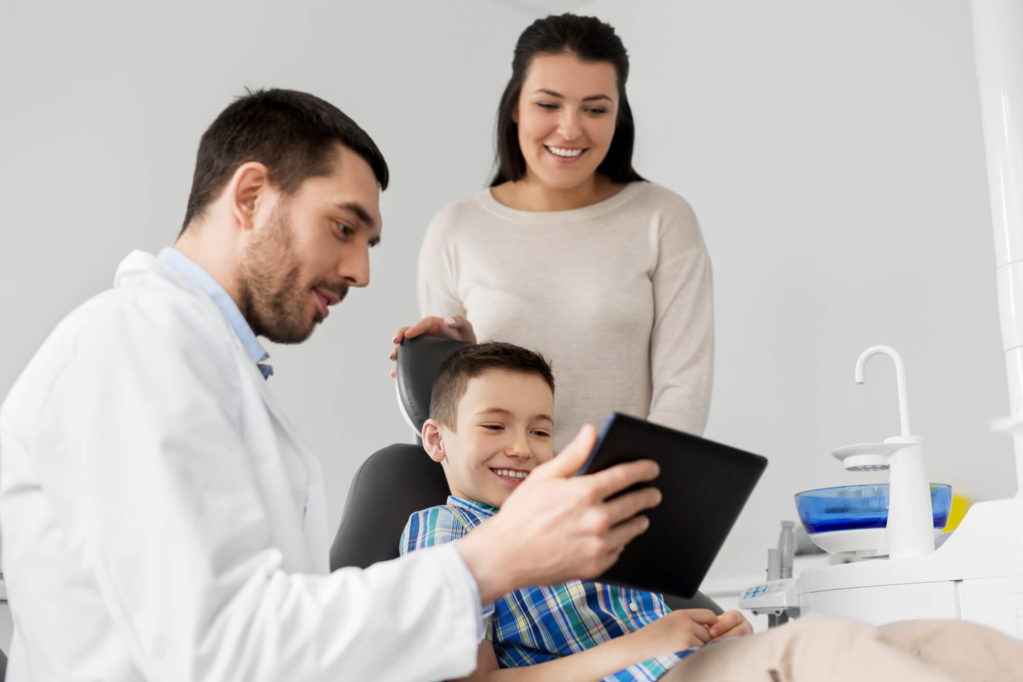mom and son during appointment for Family dentistry plantation fl