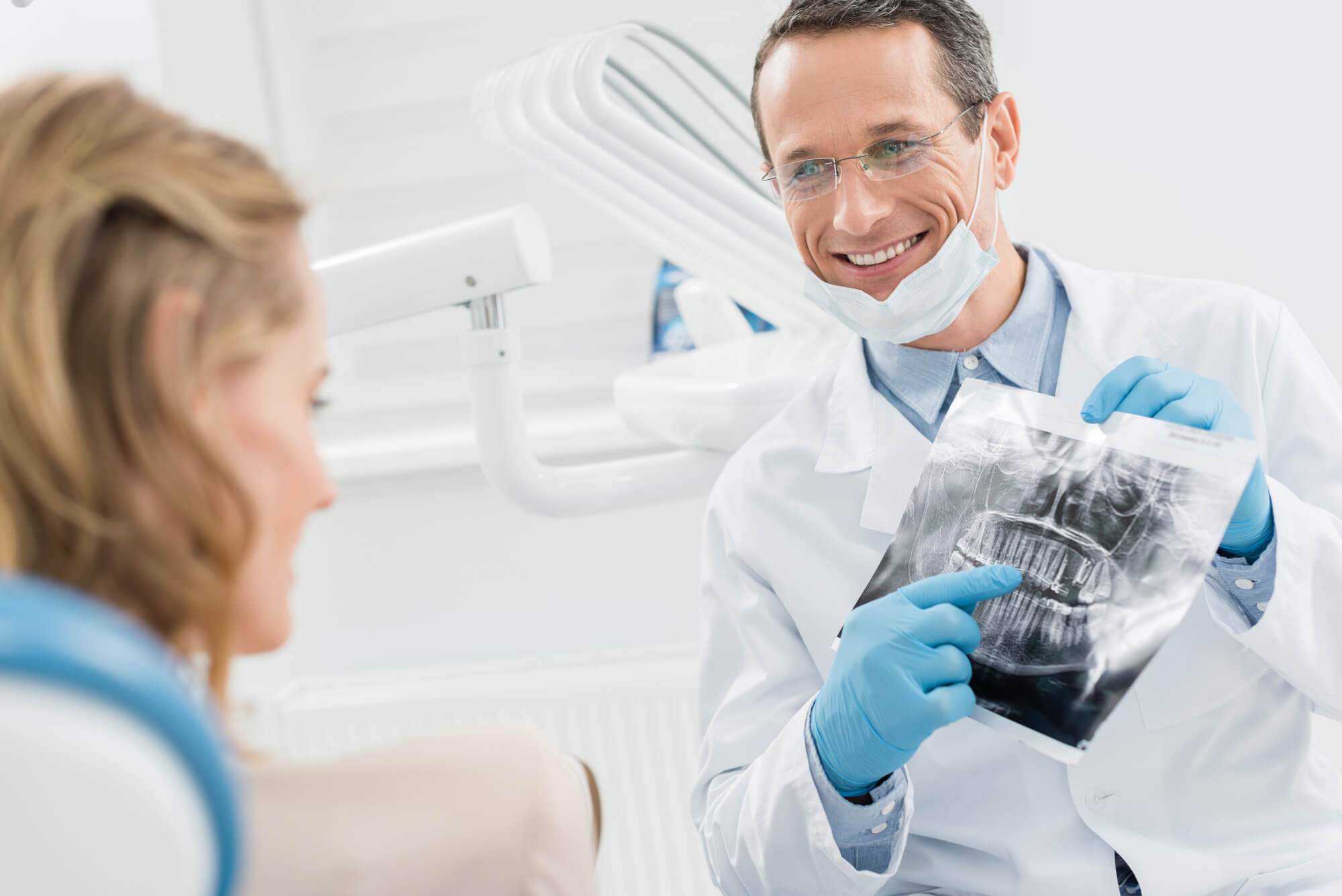 a dentist discussing Dental X-rays in plantation fl