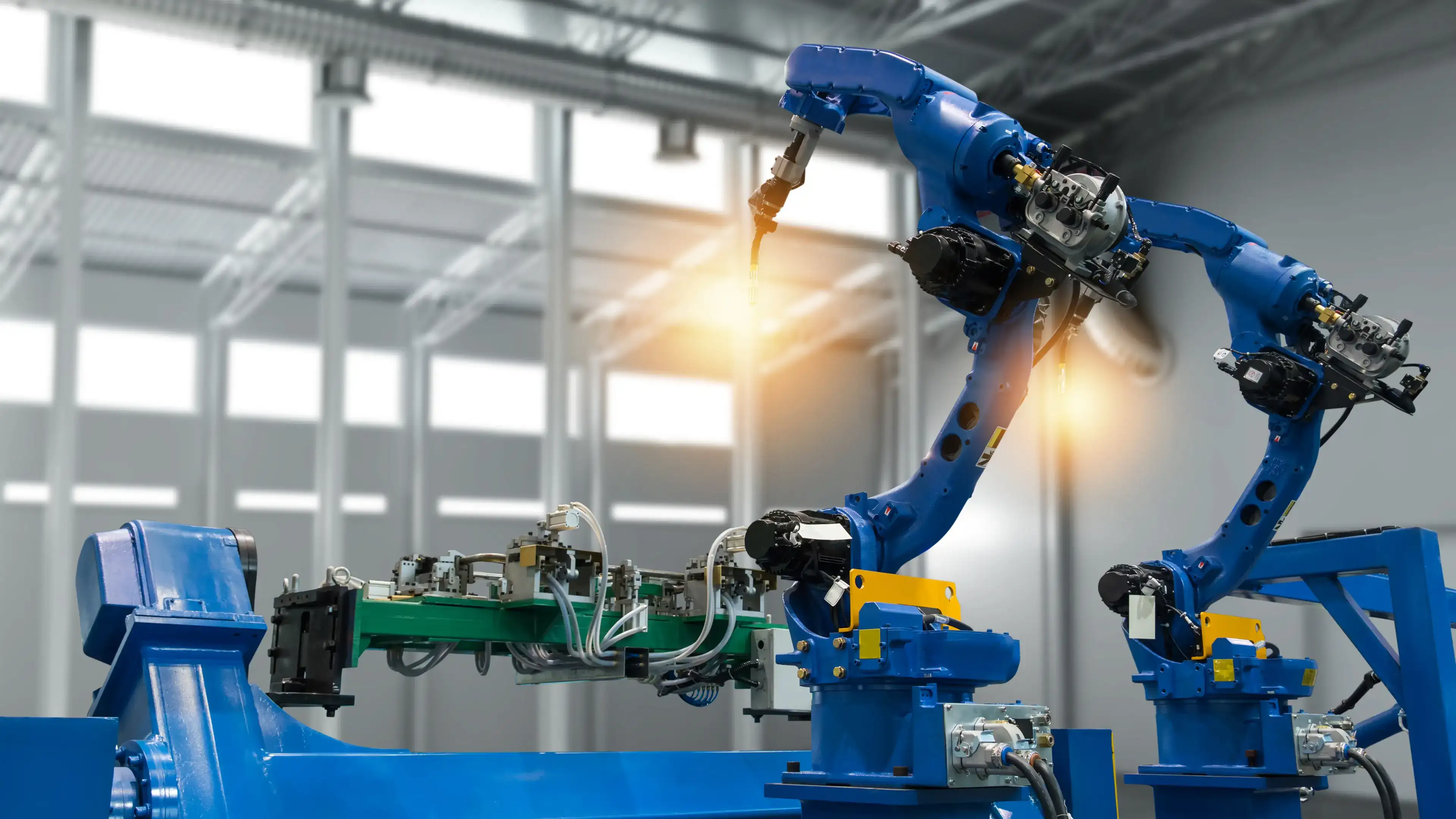 Site de fabrication So Tech avec robot industriel automatisé