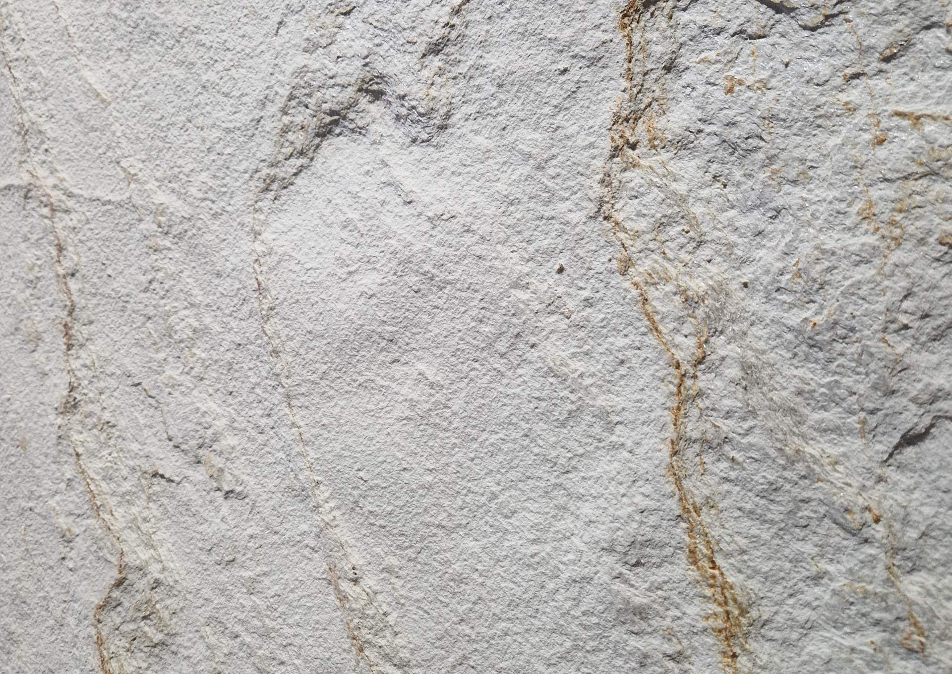 Golden Honey stone cladding - three-dimensional textured quartzite for Scottish hotels