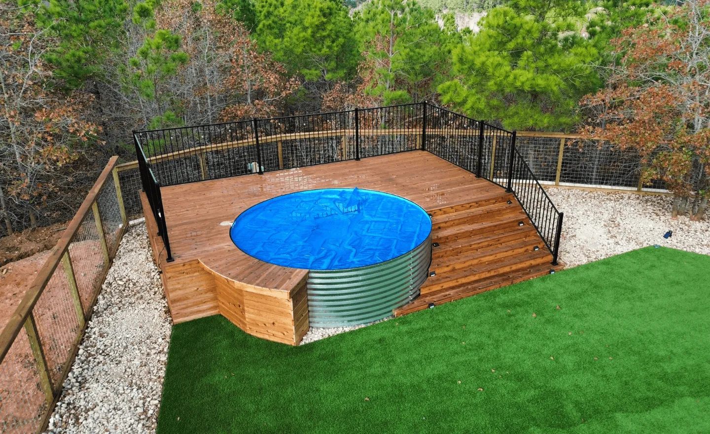 Custom Deck Builder in Austin, TX