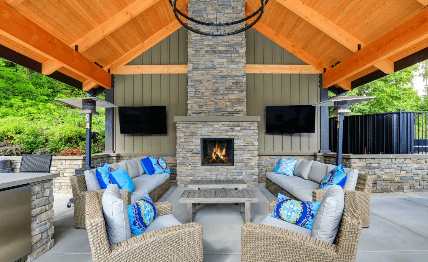 Outdoor Fireplace Contractors in Austin, TX