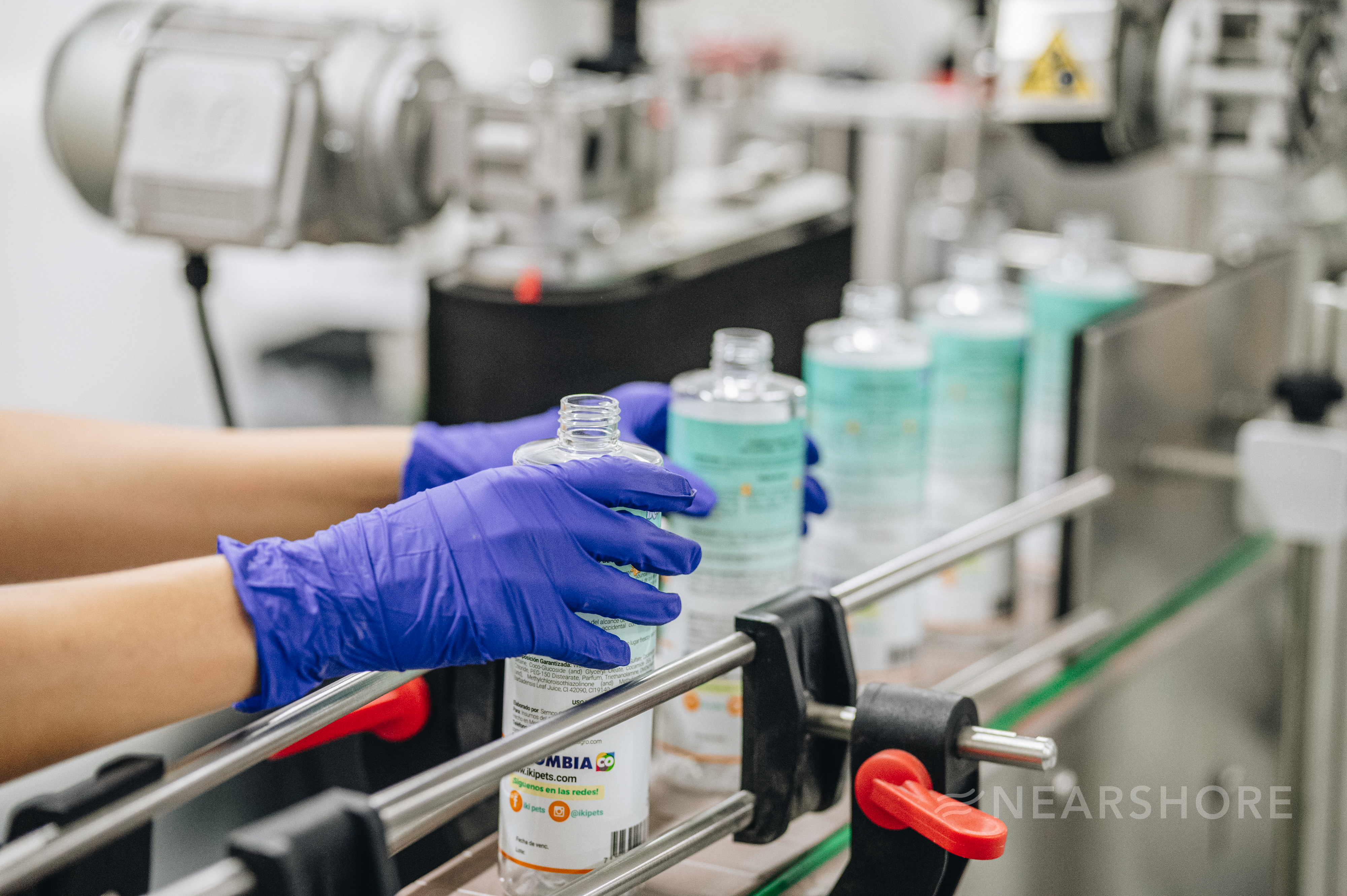 High-quality cotton bedding set with soft gray sheets and pillows, showcasing textile craftsmanship and comfort in luxury bedding manufacturing.