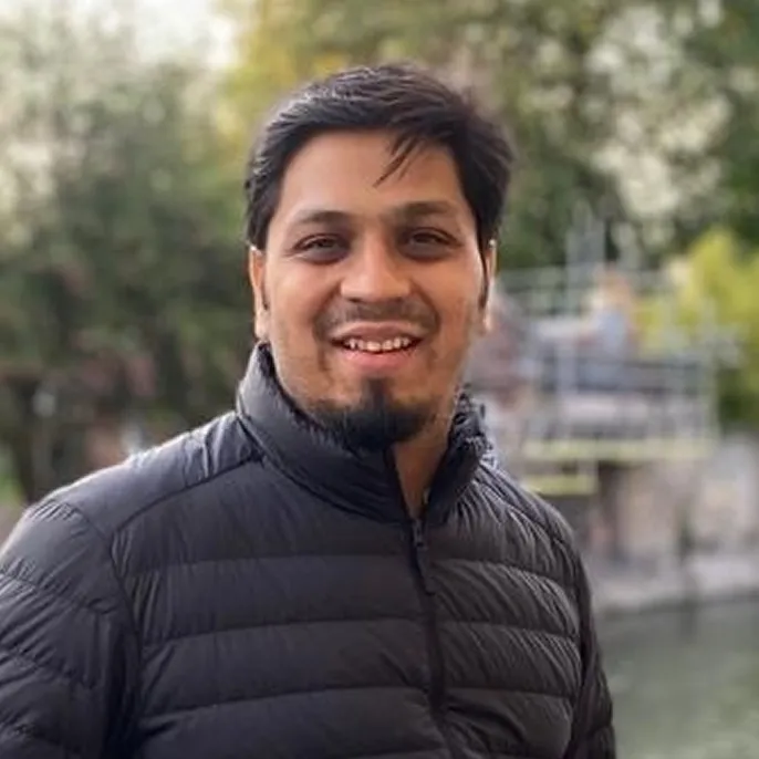 Mayank Bhutoria - Co-founder and CEO at Gloroots