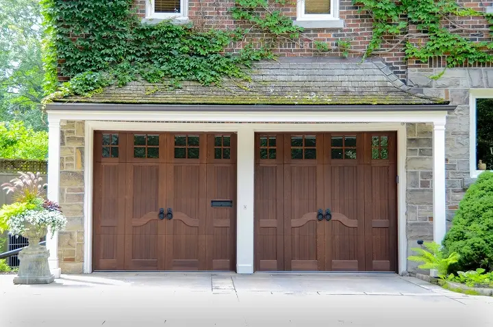Woodlook Garage Door