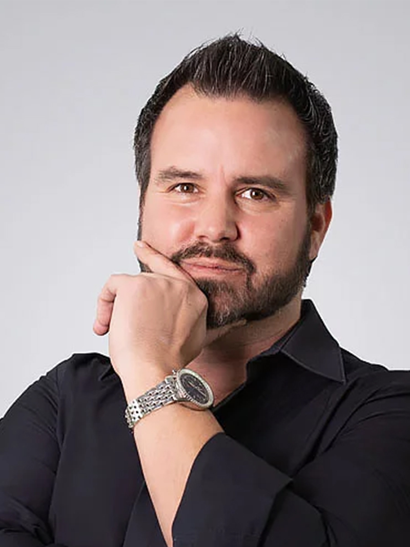 Portrait photo of SwissDTx Co-Founder Matthias Gutknecht.