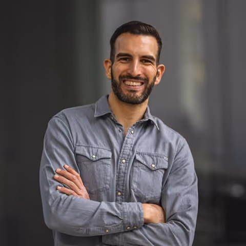  Nic aus Frankfurt im Profil