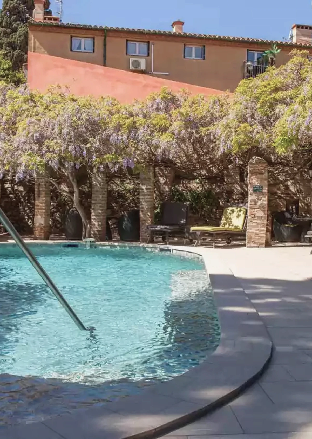 Outdoor area with swimming pool at La Casa Païral
Hotel in Collioure