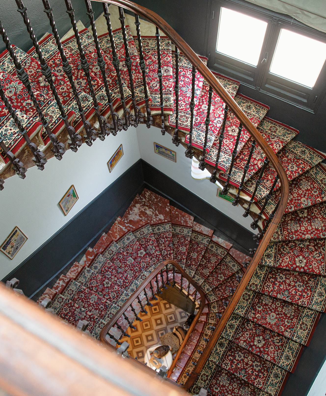 Escaliers de l'hôtel La Casa Païral