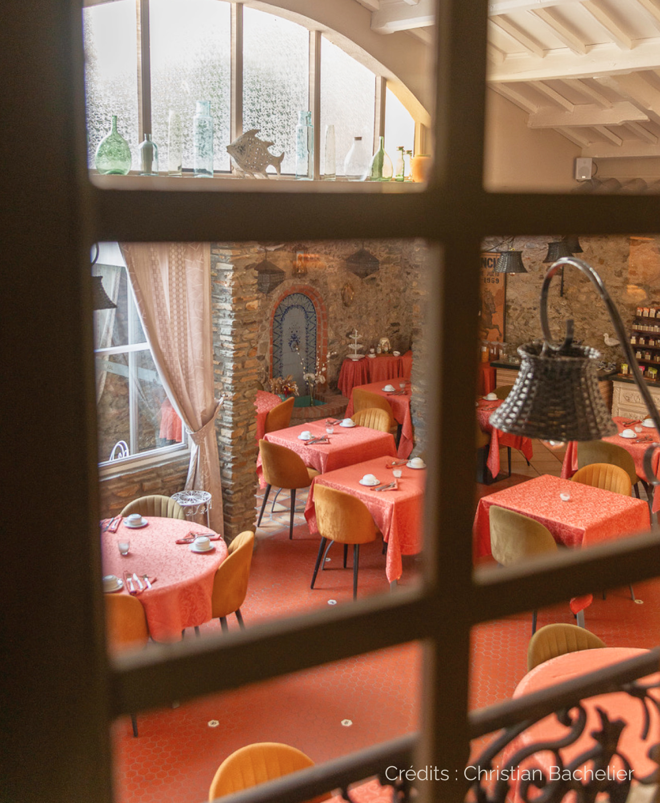 Breakfast room at the charming La Casa Pairal hotel