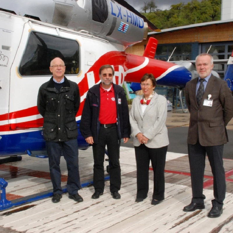 Hélicoptère de sauvetage de Luxembourg Air Rescue basé à Ettelbruck pour les missions d’urgence.