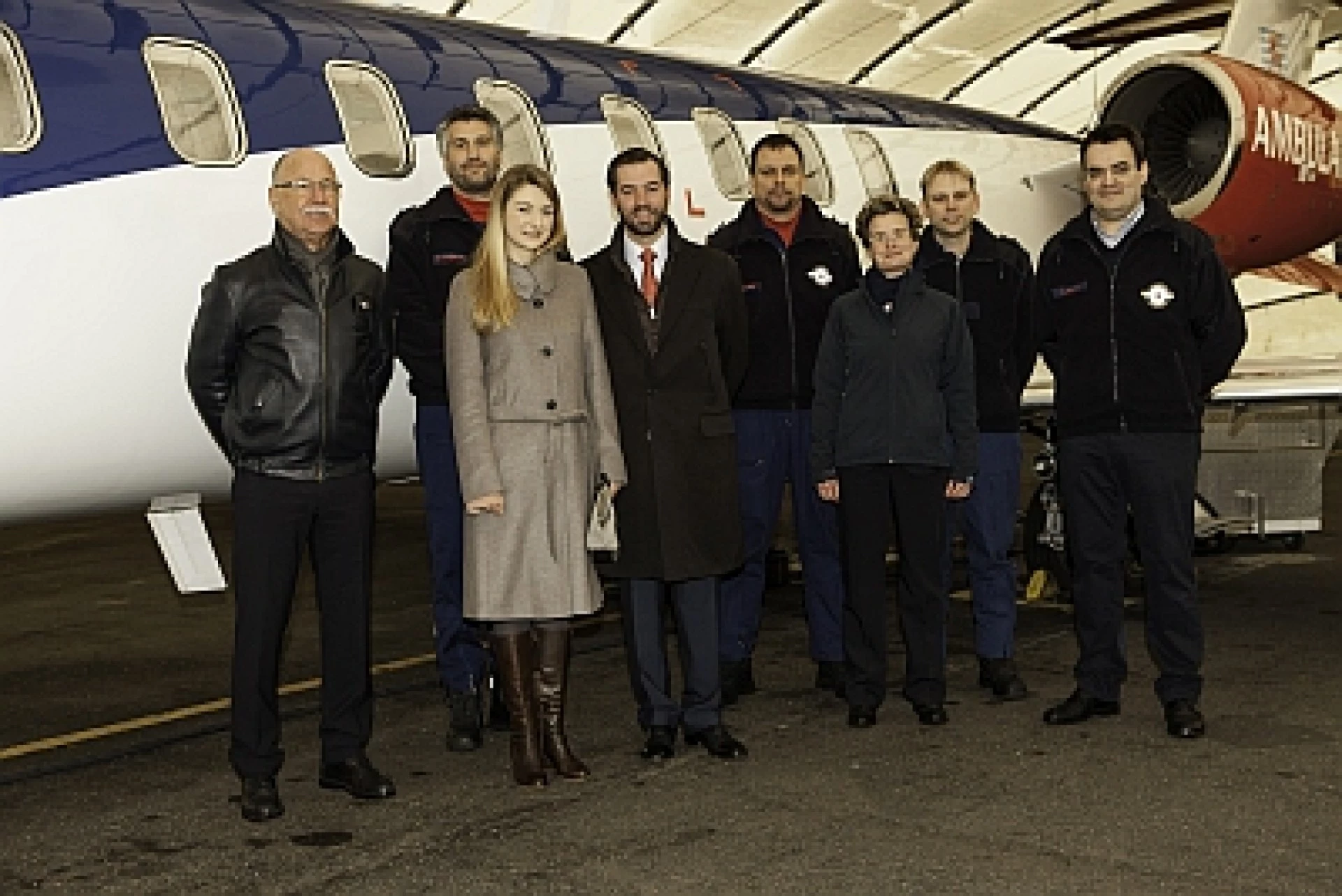 Le Grand-Duc héritier et la Grande-Duchesse héritière en visite chez Luxembourg Air Rescue à l’aéroport de Luxembourg-Findel.