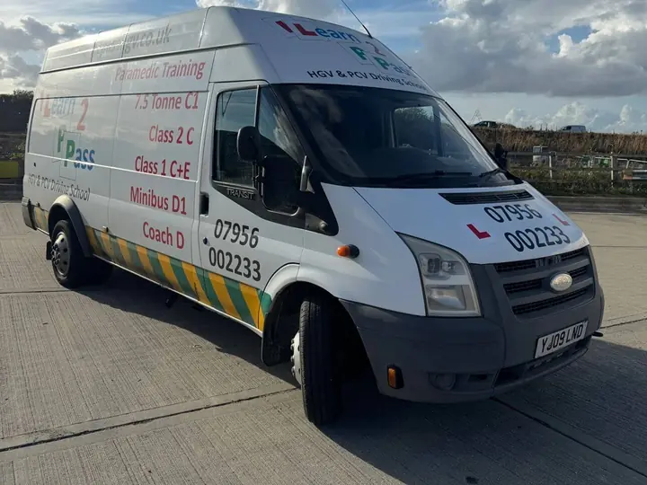 Learn2Pass C1 7.5 tonne training vehicle
