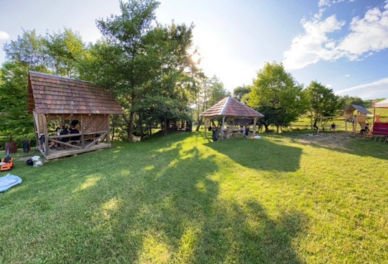 Бесідки та альтанки 388x264px