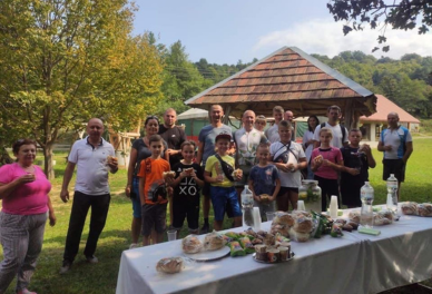 Організація свят і харчування 388x264px