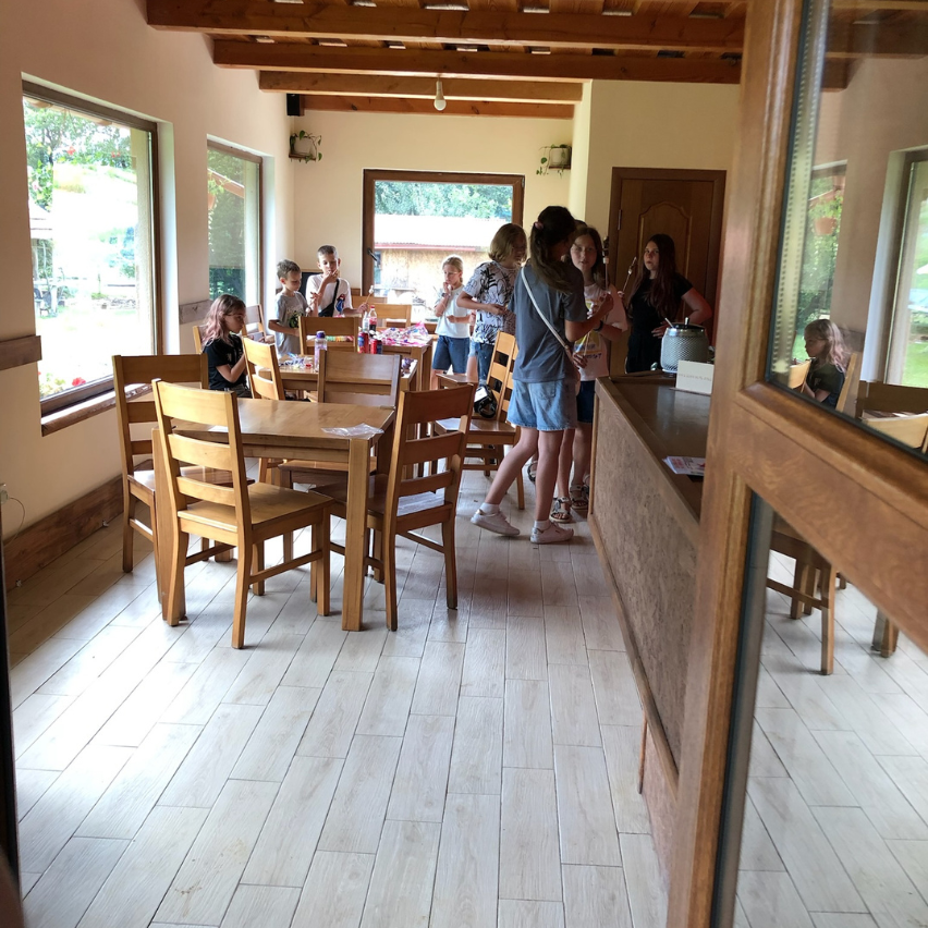 Затишне кафе 852x852px (6)